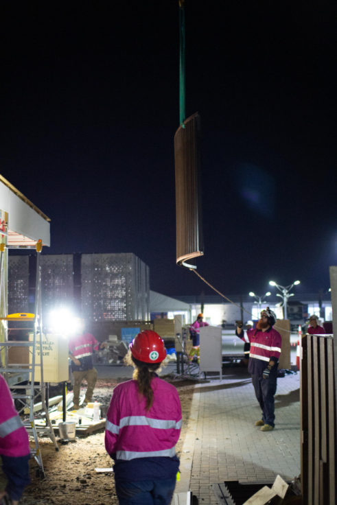 Team UOW SDME2018 Disassembly- Crane lifts