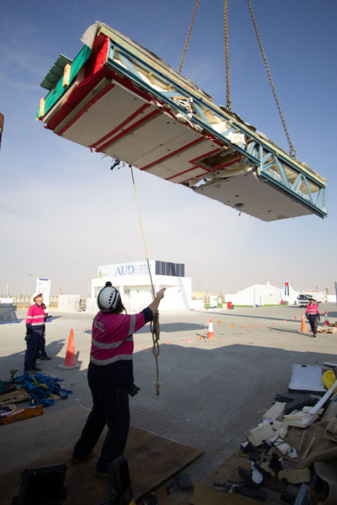 Team UOW SDME2018 Disassembly- Lifting roof