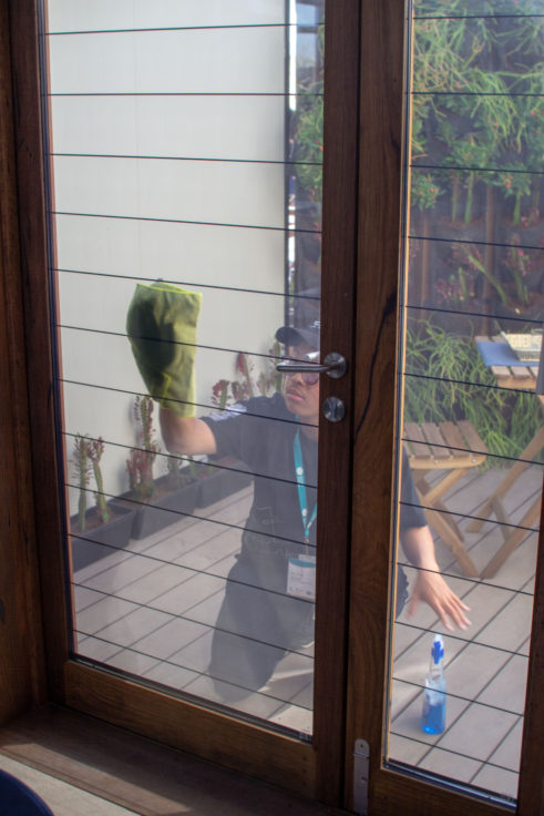 Team UOW SDME2018 Tours- Cleaning the Desert Rose House