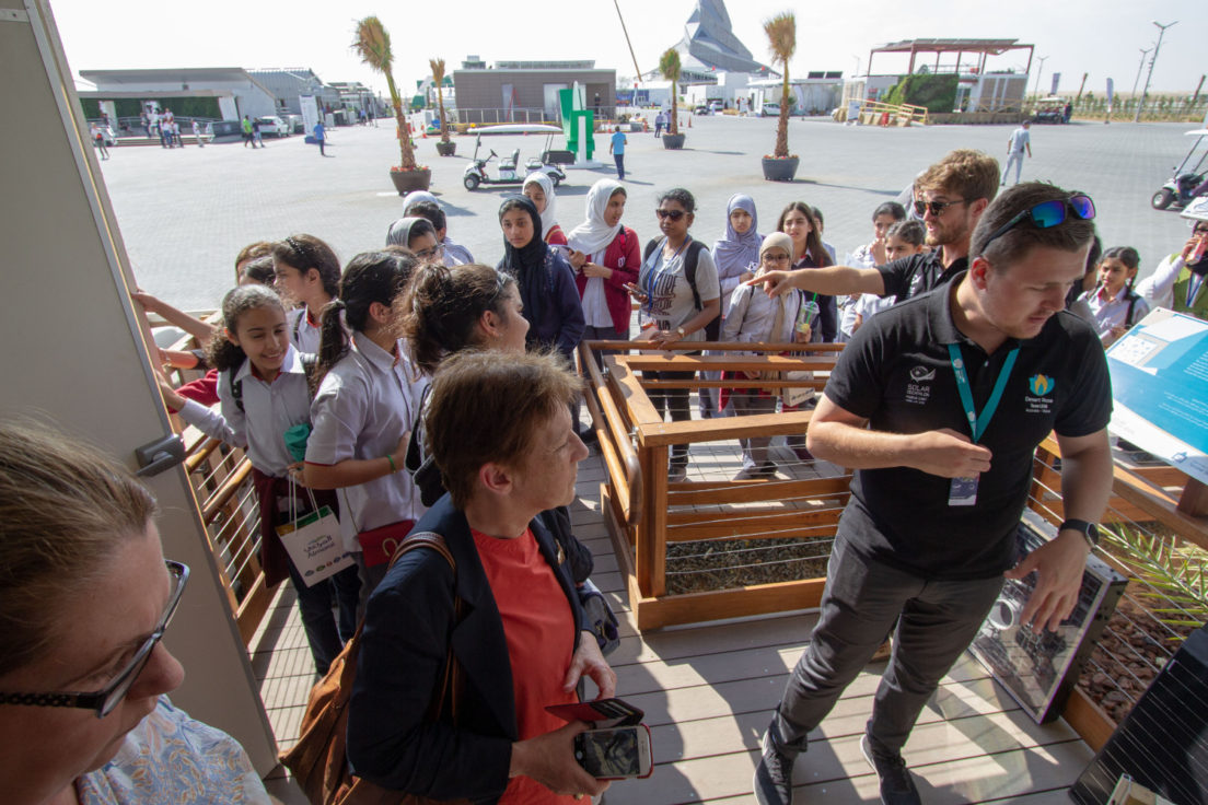 Team UOW SDME2018 Tours- Manys school children visitors